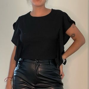 BCBGENERATION • NWOT Crop Black Blouse with Ruffles Size XS